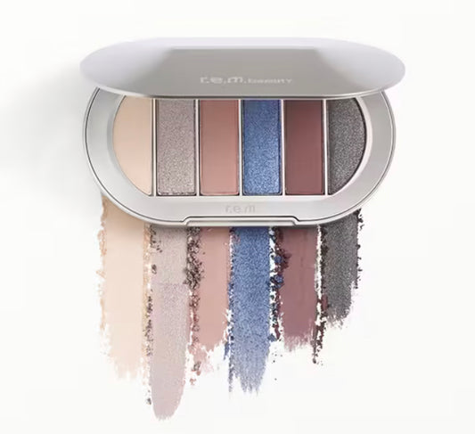 R.E.M. BEAUTY - 
Midnight Shadows Eyeshadow Palette “Midnight snack”