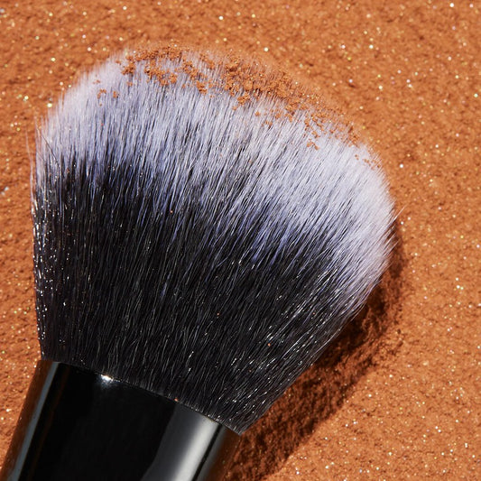 Elf Cosmetics - Flawless Face Brush